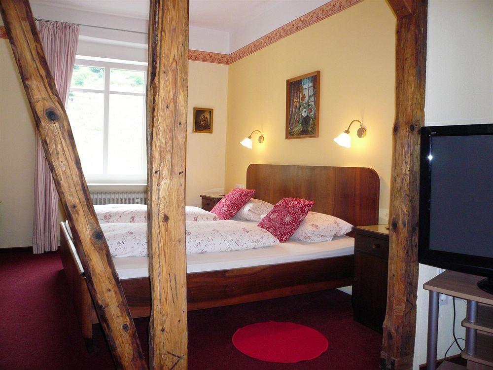 Mosel-Landhaus Am Moselufer B&B Briedern Exterior photo