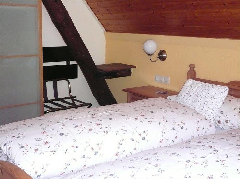 Mosel-Landhaus Am Moselufer B&B Briedern Exterior photo